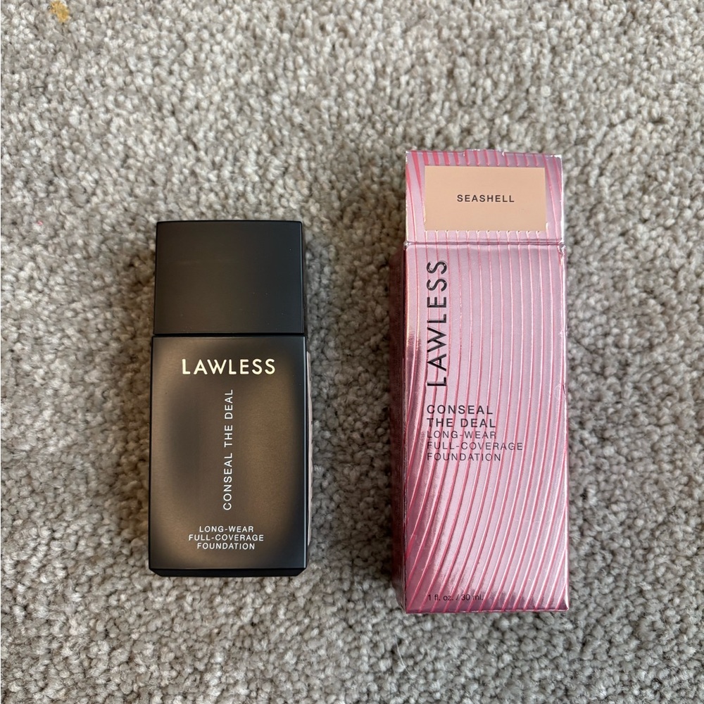LAWLESS Full-Coverage Foundation - Picture 2 of 2